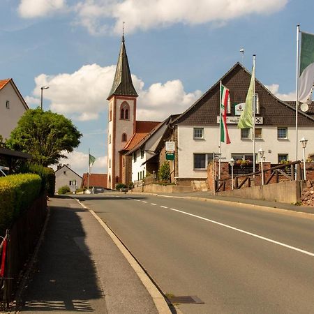 Hotel Landgasthof Hoelzer Фрёнденберг Экстерьер фото